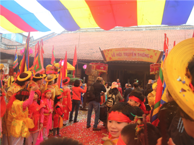 Lễ hội truyền thống Bát Tràng năm Đinh Dậu